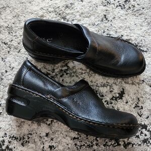 EUC BOC Leather Clogs Womens Size 9 Black
